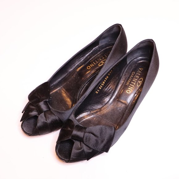 Valentino Satin Kitten Heels Sz 8.5 - Picture 1 of 8